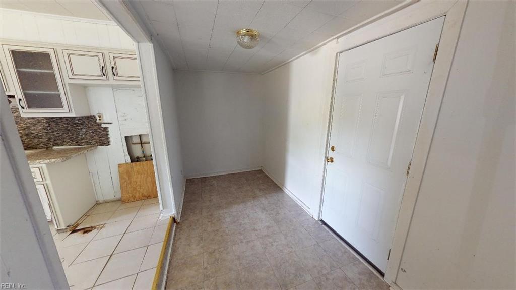 2064 Cedar RD