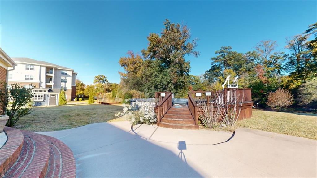 5620 Shoulders Hill RD