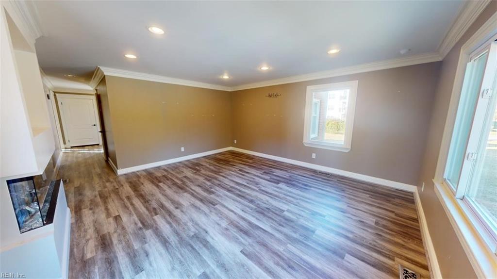 5620 Shoulders Hill RD