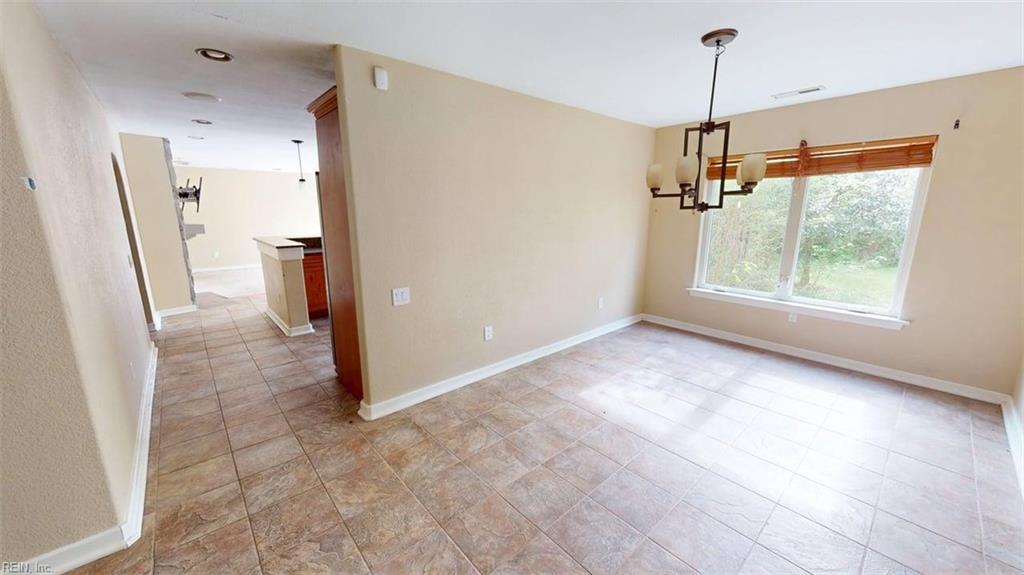 4908 Farrington DR