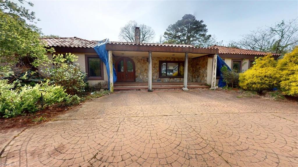 4908 Farrington DR