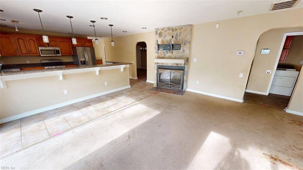 4908 Farrington DR