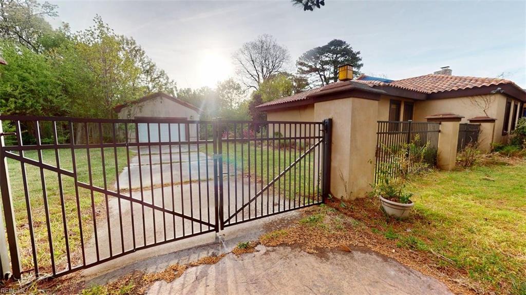4908 Farrington DR