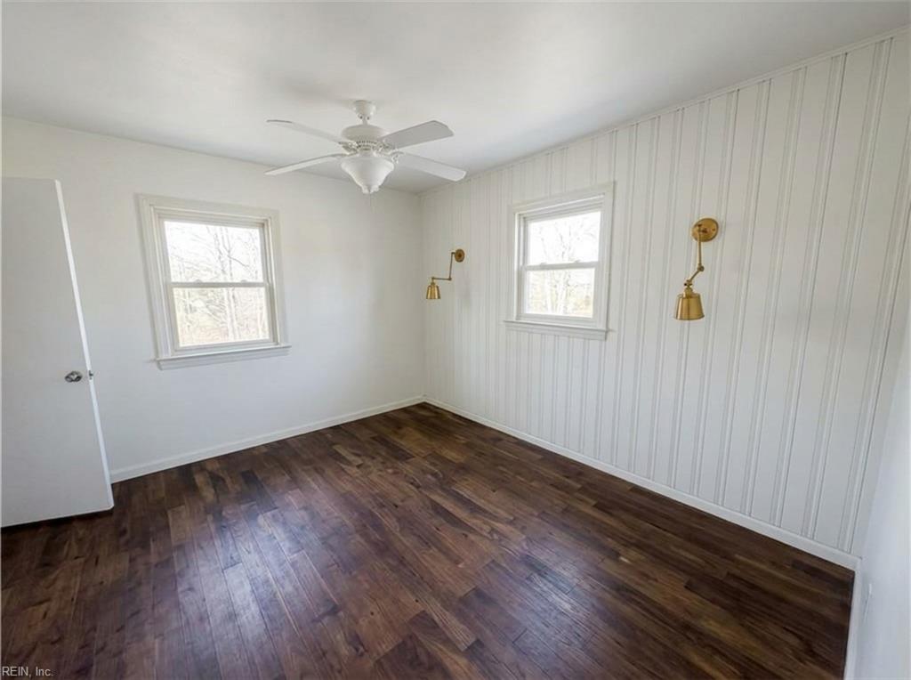 1479 Laurens RD