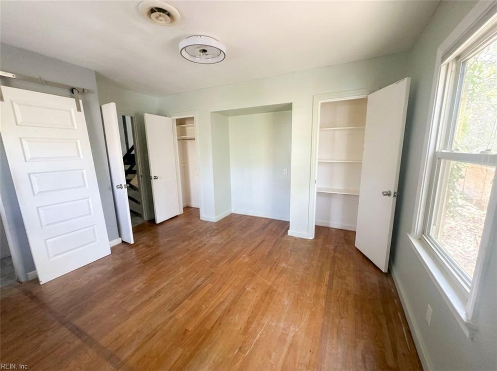 1479 Laurens RD