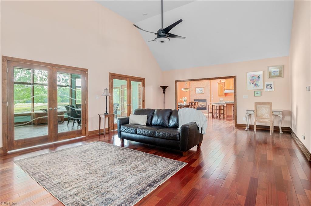 5286 Bennetts Pasture RD