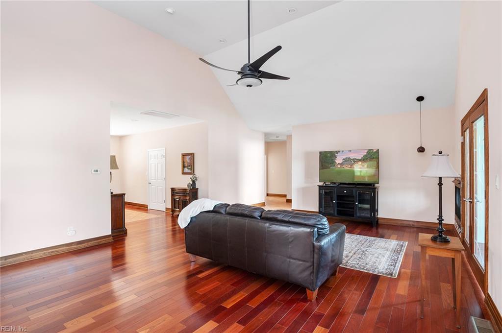 5286 Bennetts Pasture RD