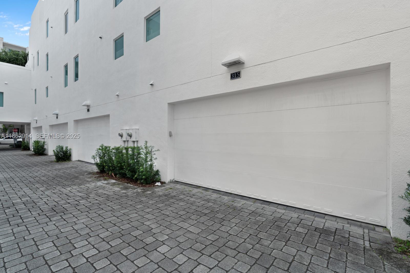 315 NE 7 Street 315