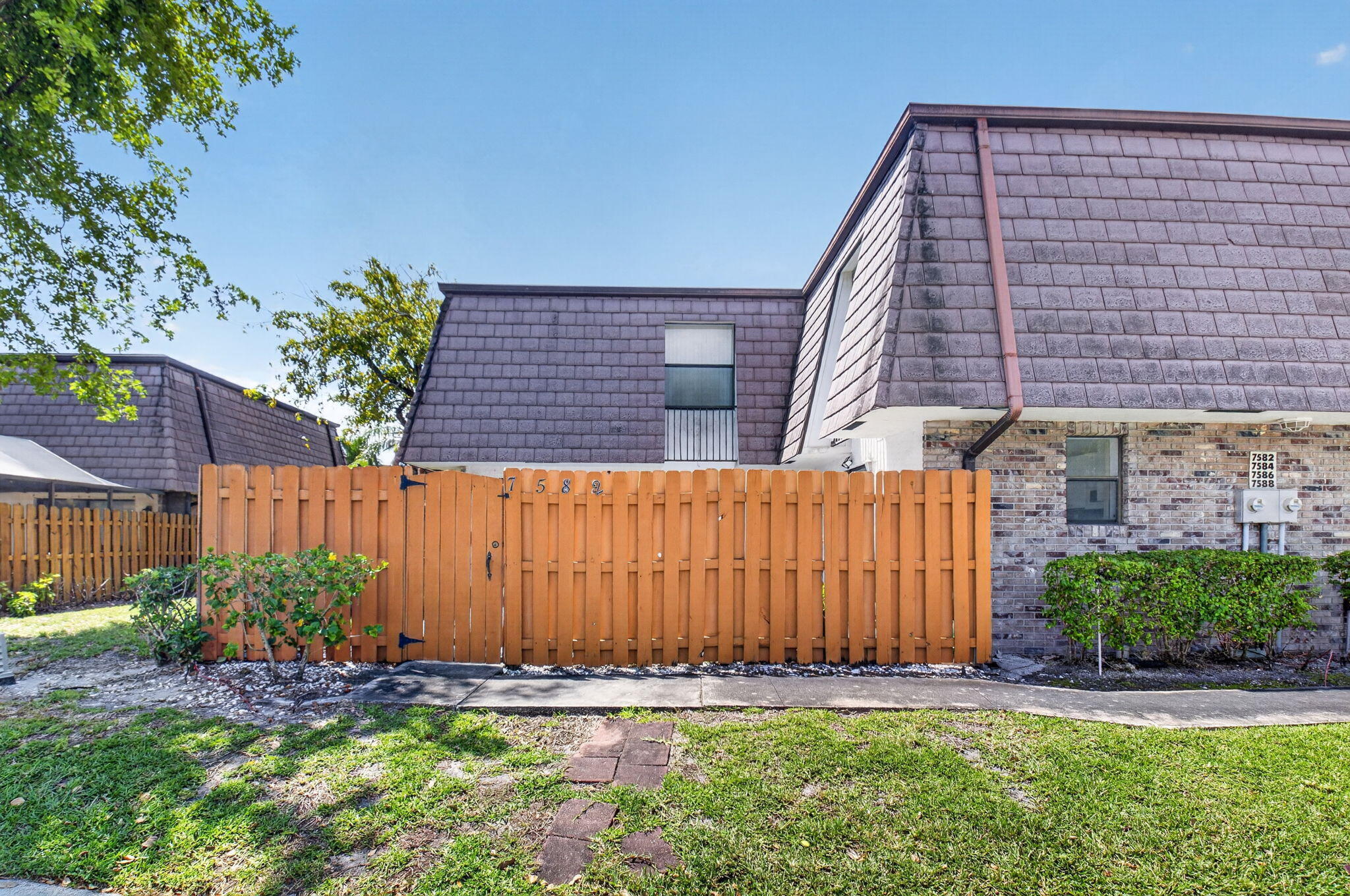 7582 Courtyard Run E