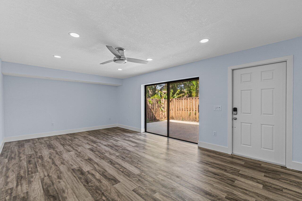 2929 SW 22nd Circle 32B