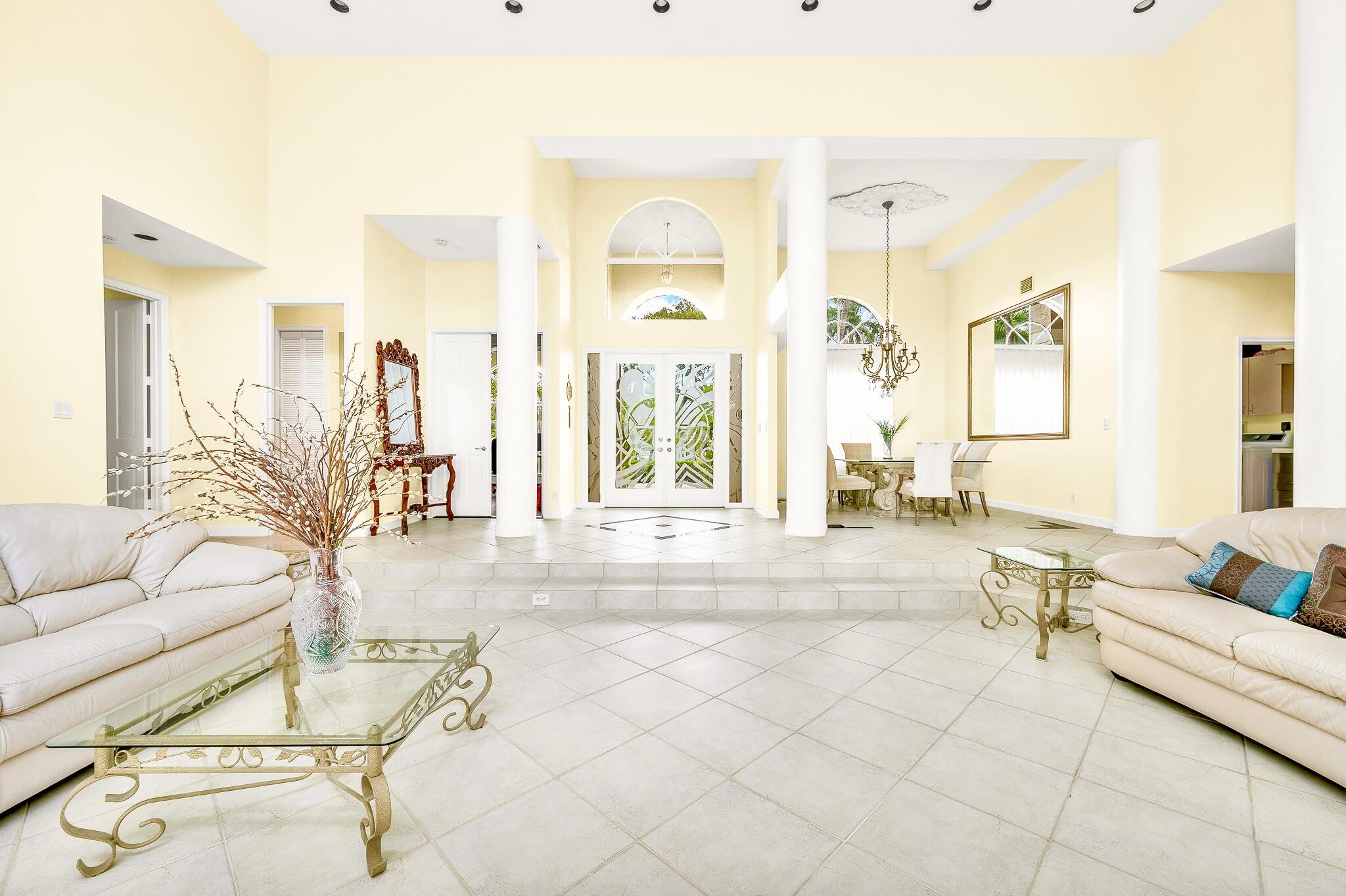 6662 Newport Lake Circle