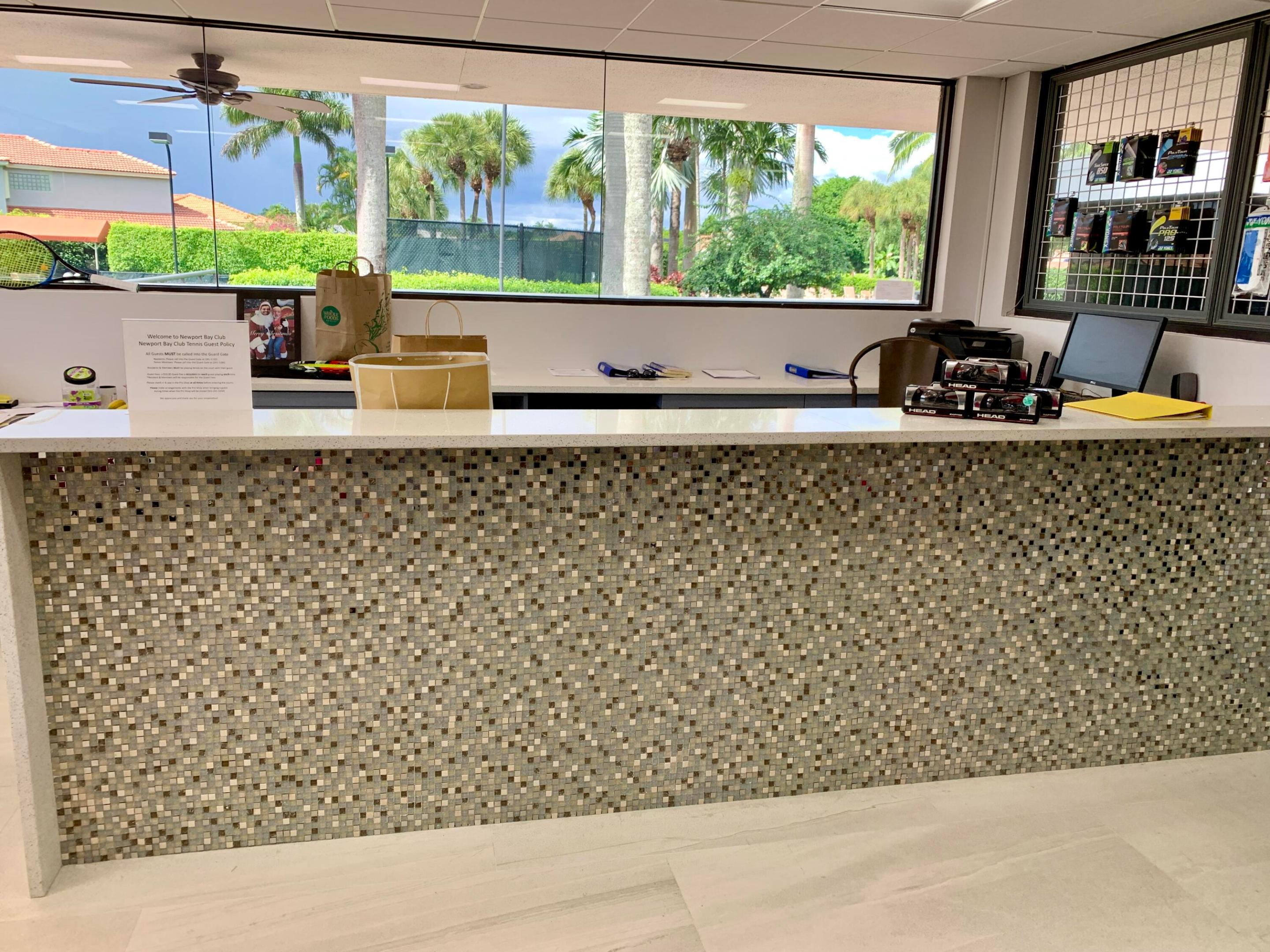 6662 Newport Lake Circle