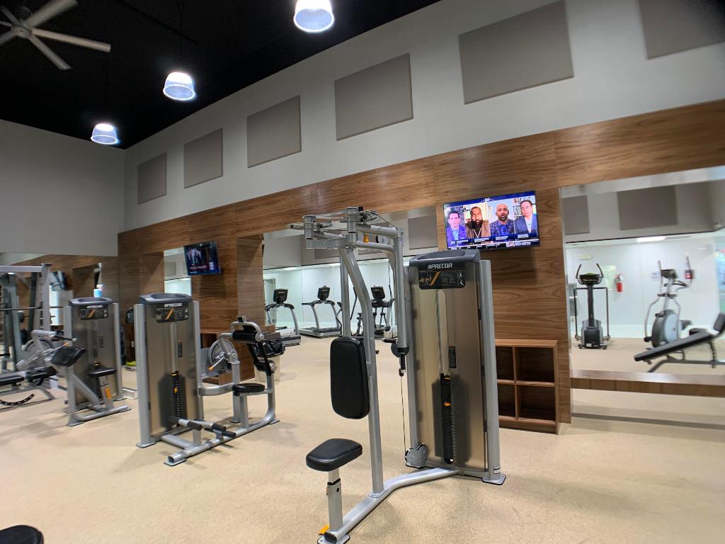 6662 Newport Lake Circle