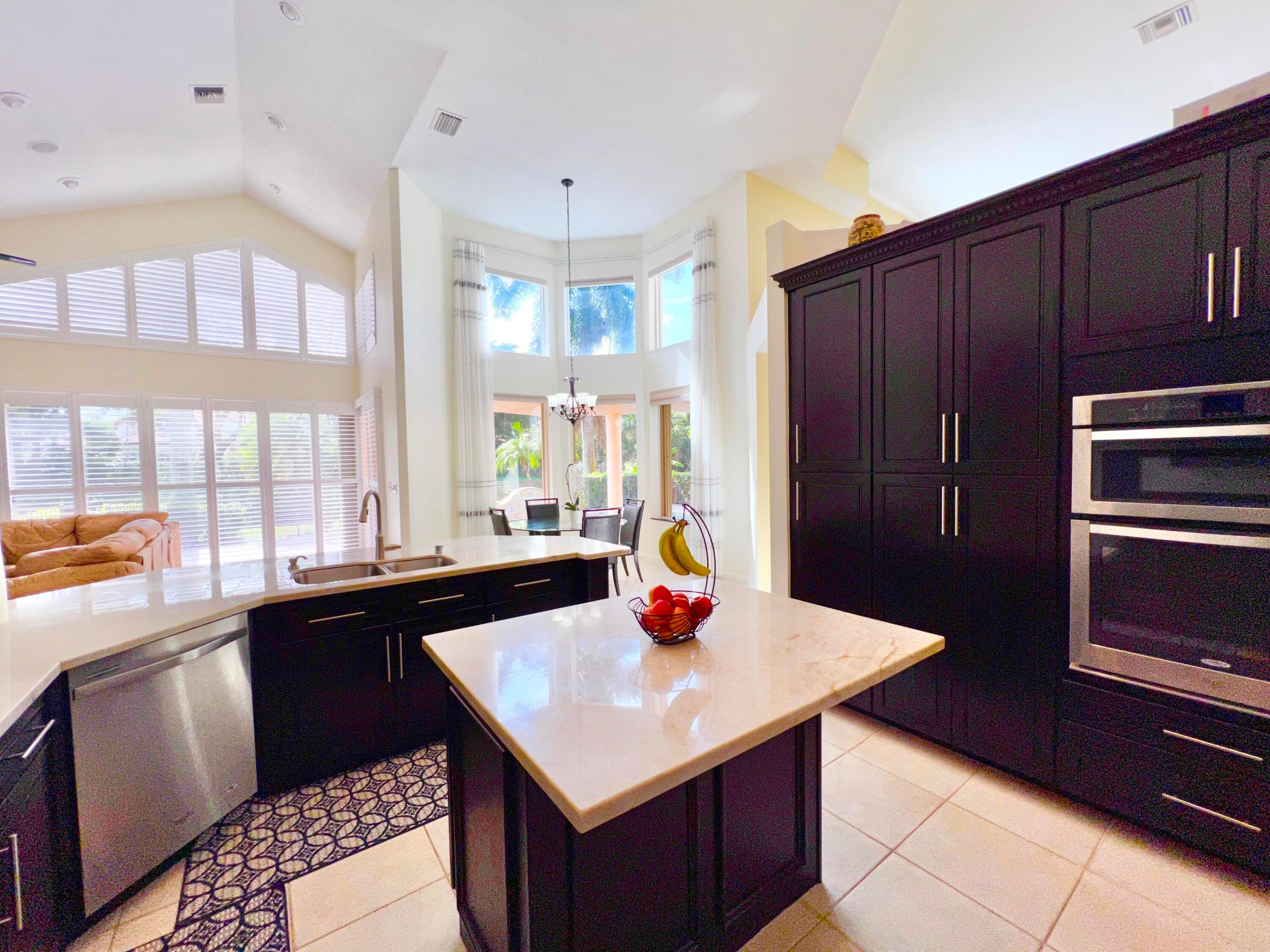 6662 Newport Lake Circle