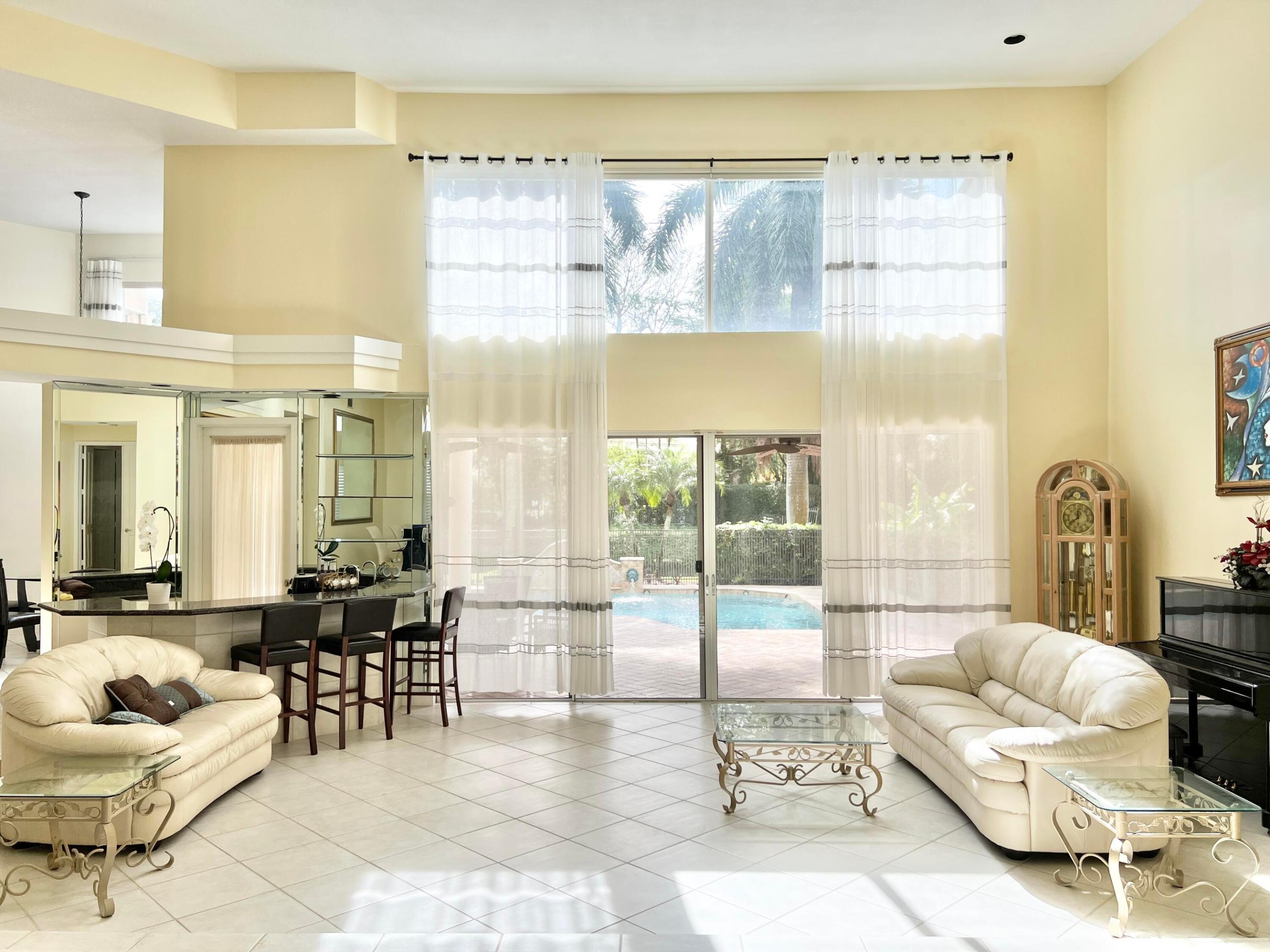 6662 Newport Lake Circle