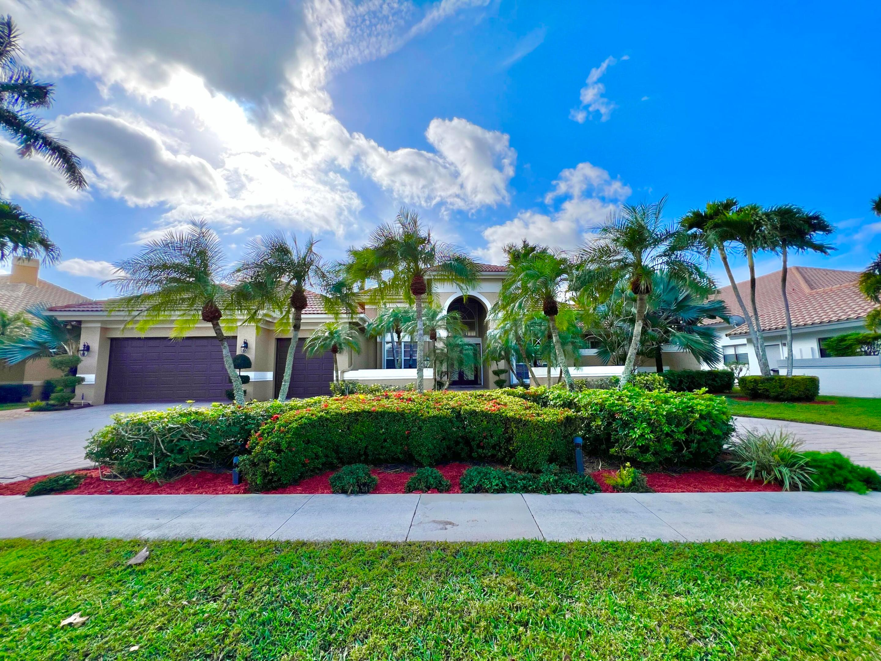 6662 Newport Lake Circle