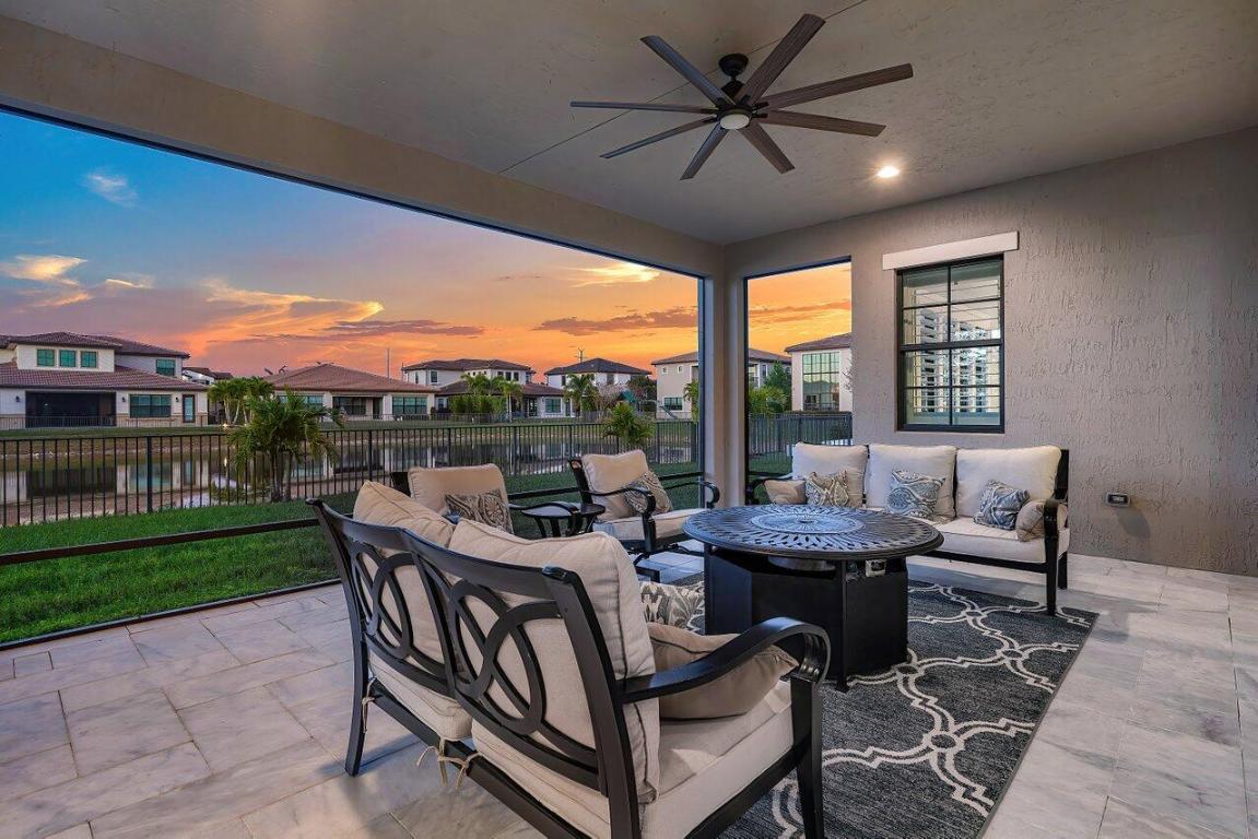 11025 Meridian Drive S