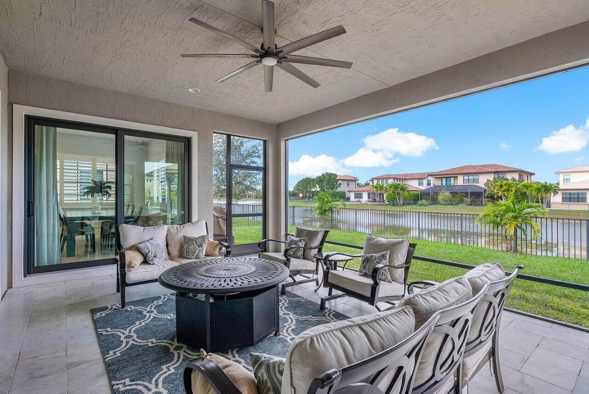 11025 Meridian Drive S