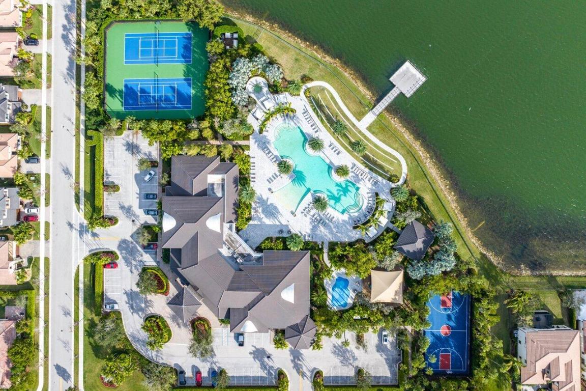 11025 Meridian Drive S