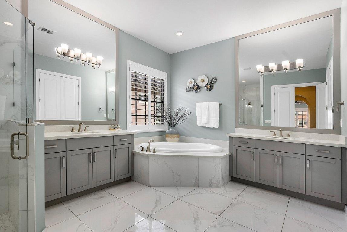 11025 Meridian Drive S