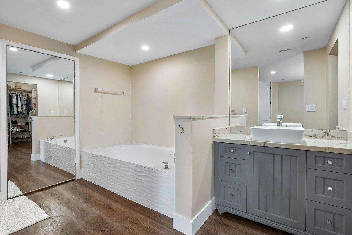 140 SE 5th Avenue Unit: 243