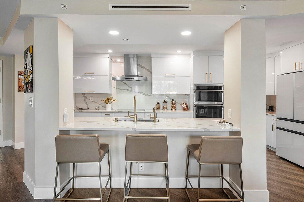 140 SE 5th Avenue Unit: 243