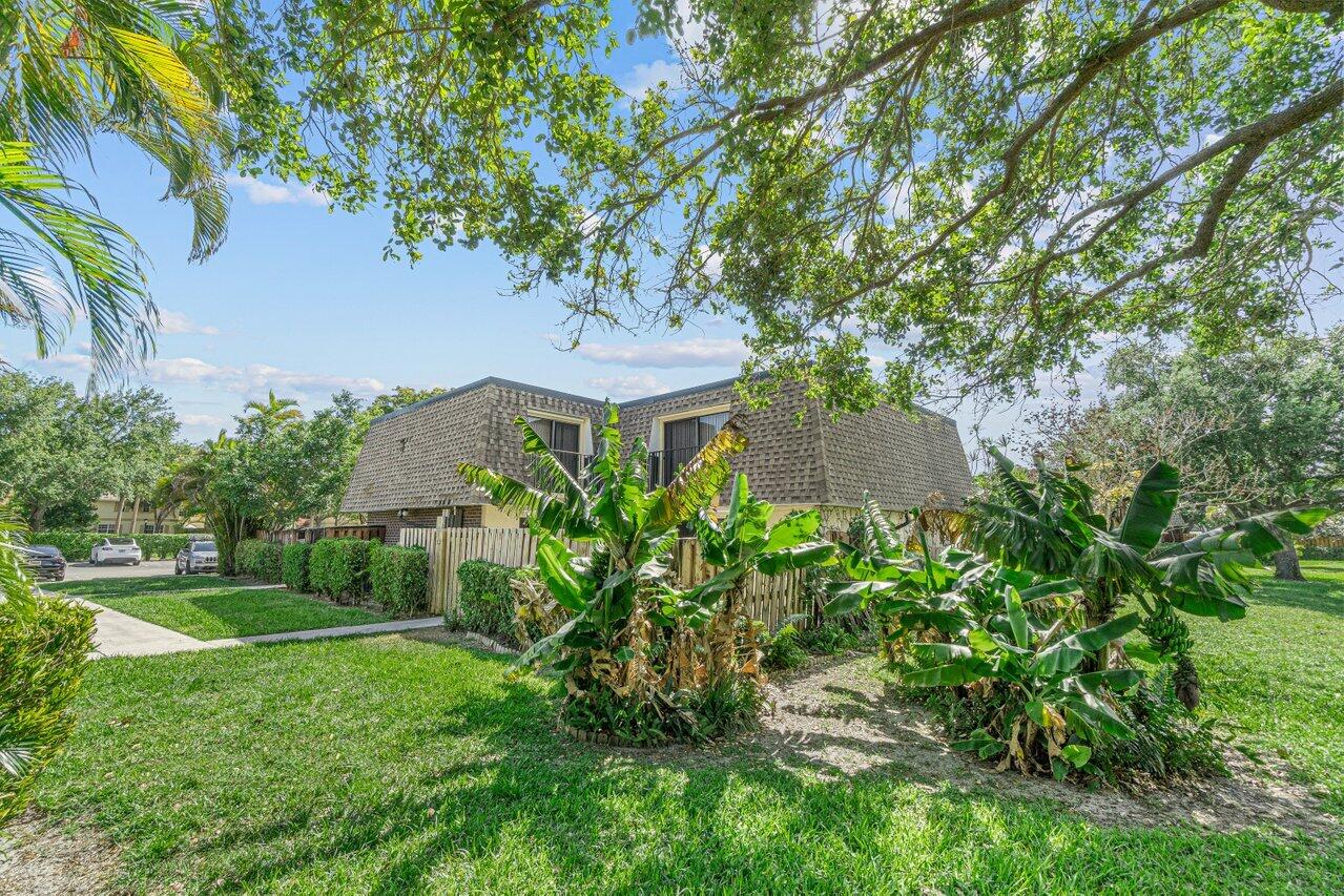 2929 SW 22nd Circle 32b