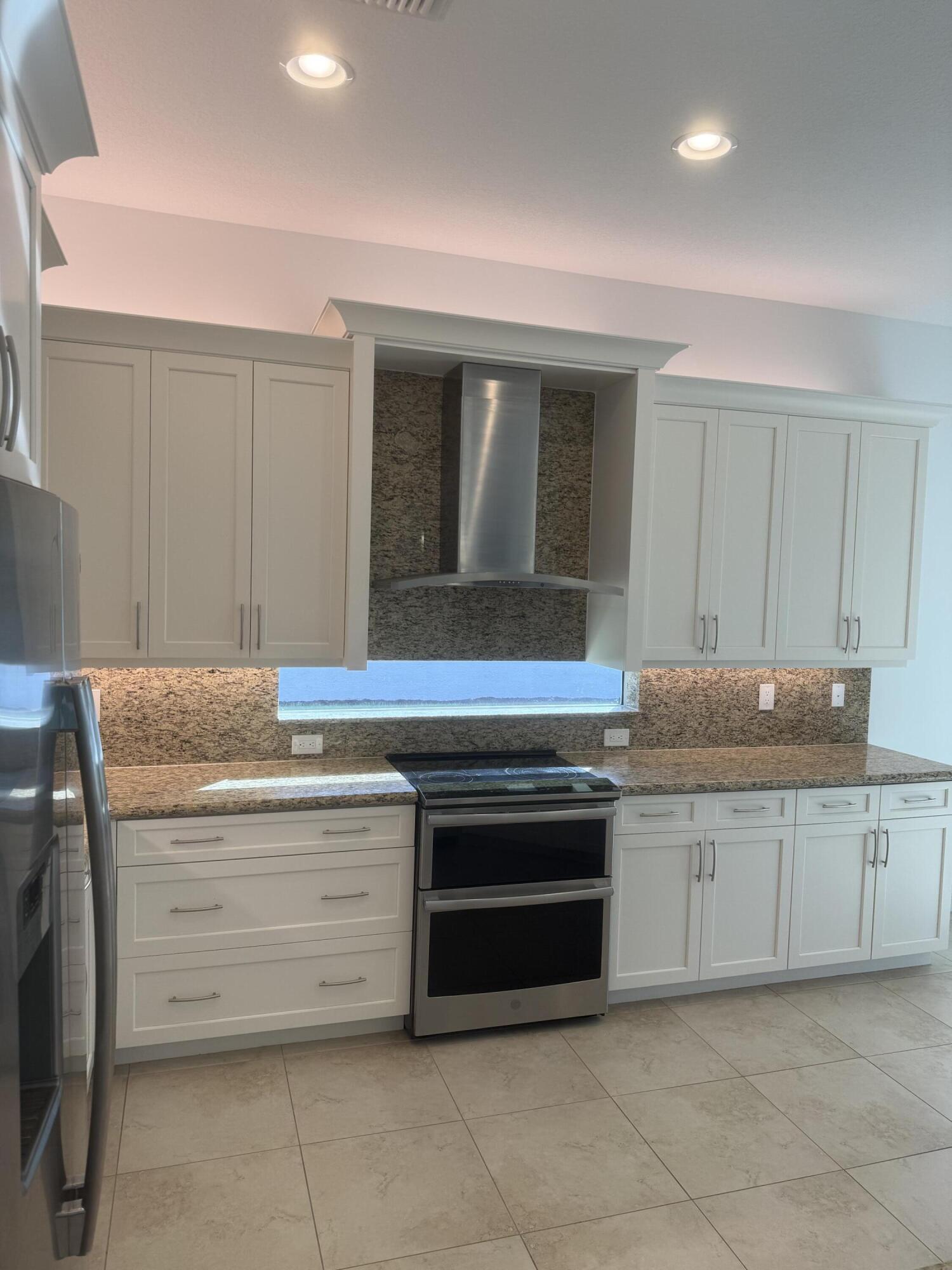 7852 Waterford Isles Lane