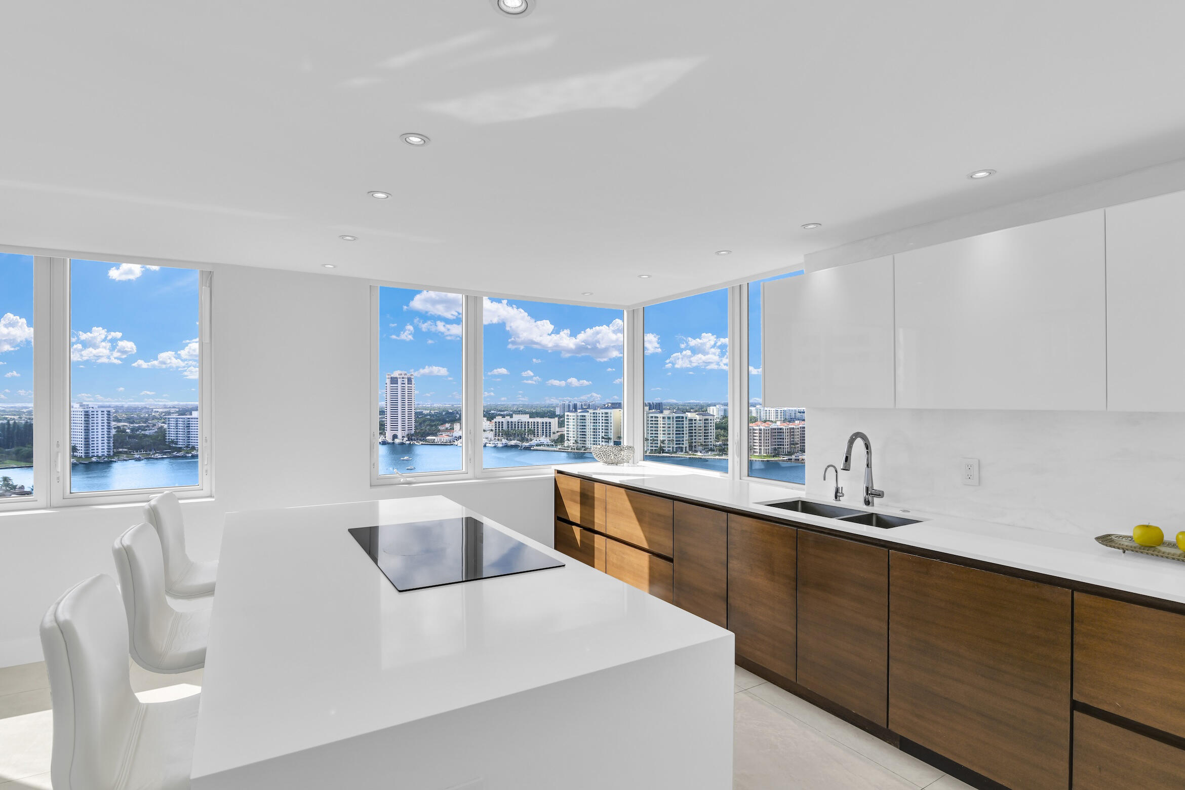 500 S Ocean Boulevard 2008