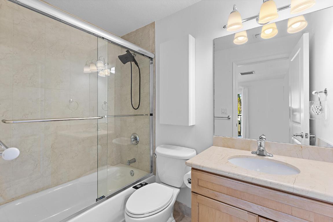 1600 NE 9th Street 20