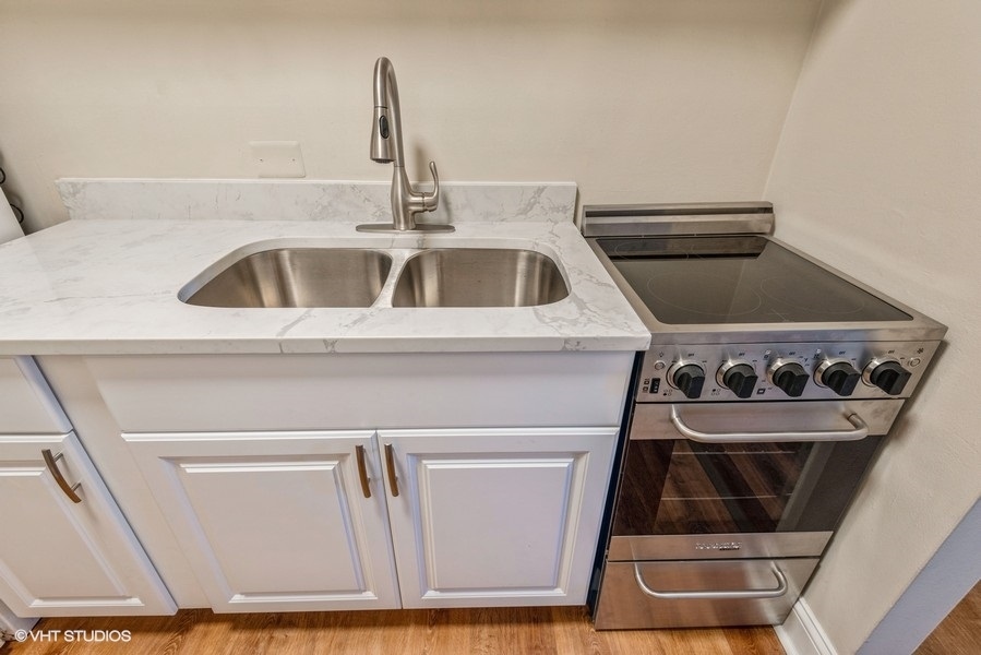 7120 N Sheridan Road Unit: 314