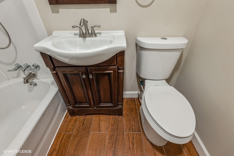 7120 N Sheridan Road Unit: 314