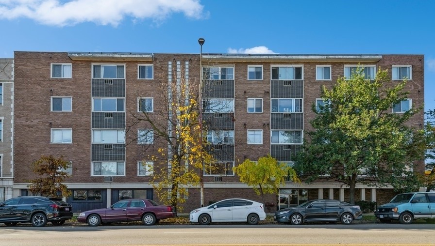 7120 N Sheridan Road Unit: 314