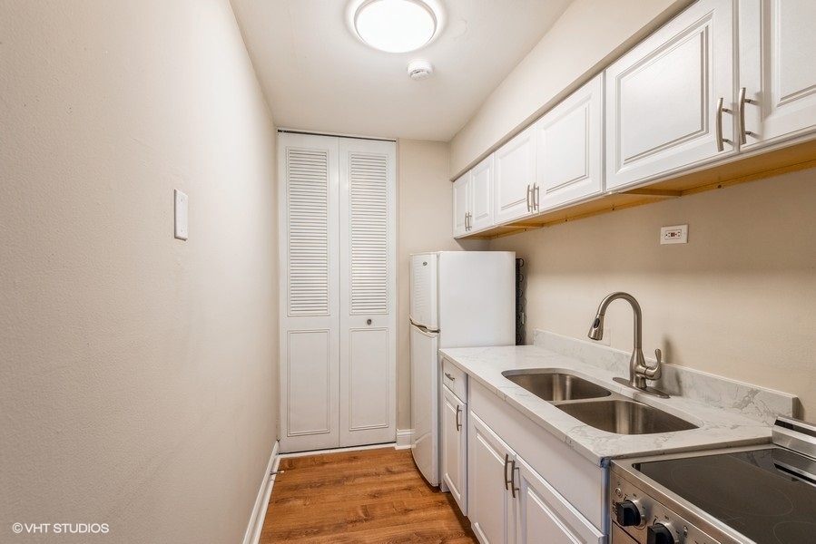 7120 N Sheridan Road Unit: 314