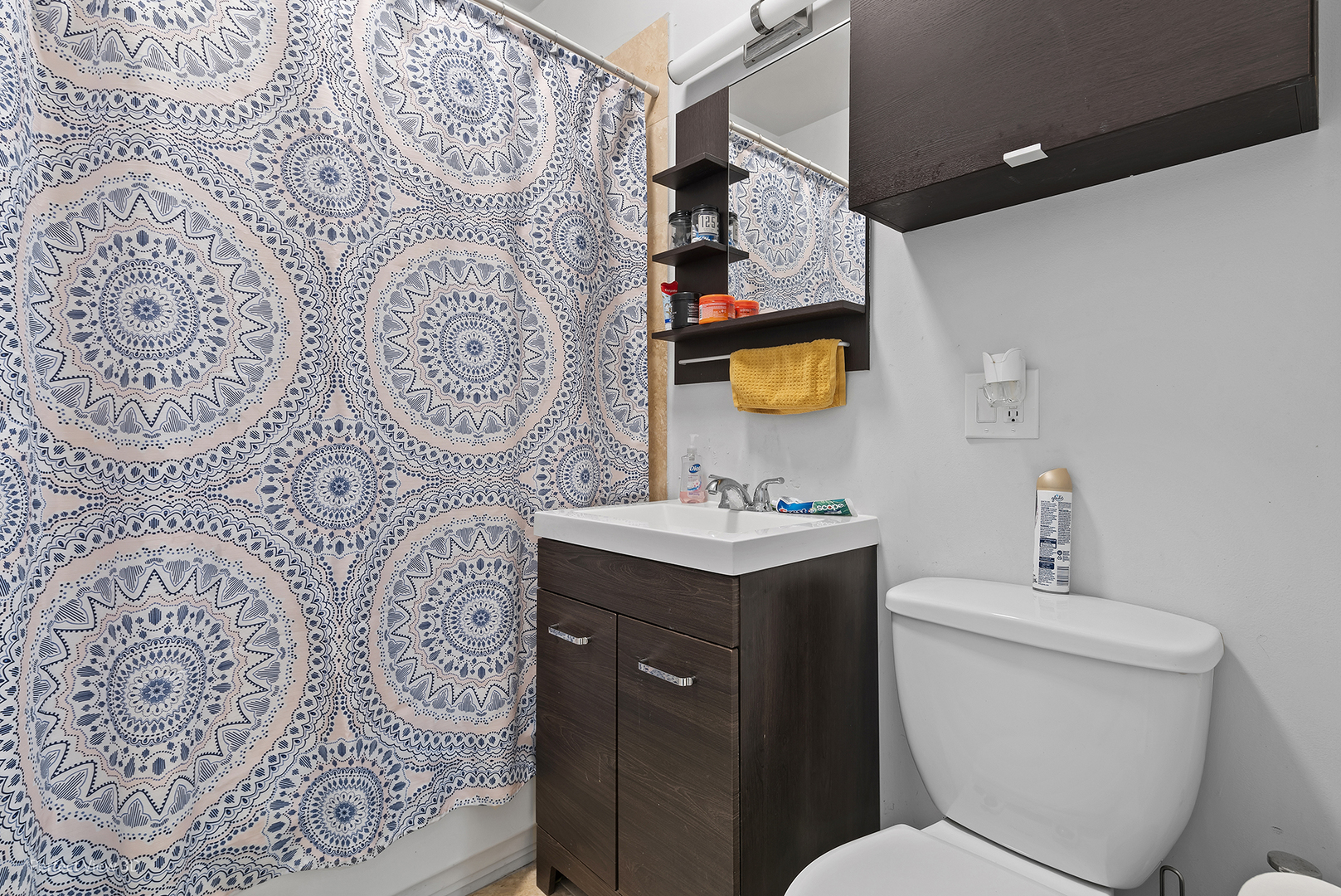 4820 N Avers Avenue Unit: GE