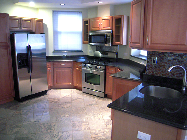 1437 N WASHTENAW Avenue Unit: 2
