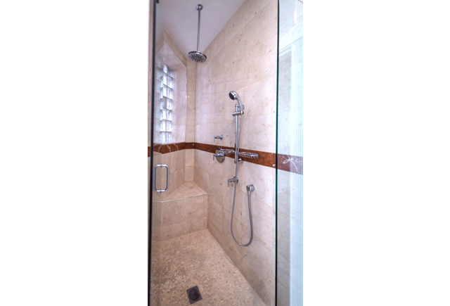 1437 N WASHTENAW Avenue Unit: 2