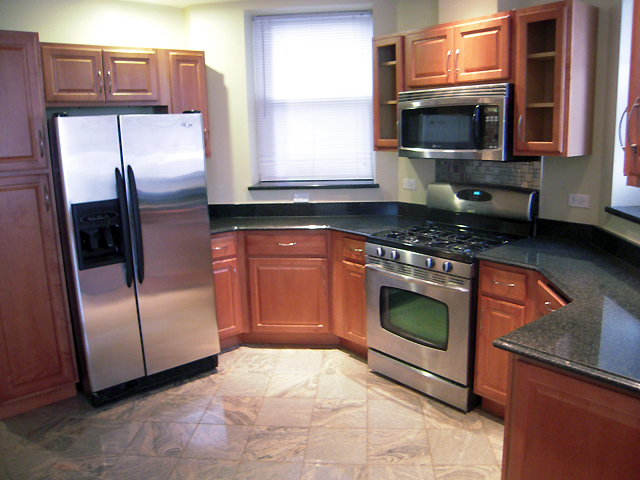 1437 N WASHTENAW Avenue Unit: 2
