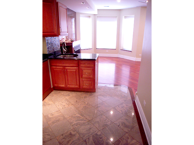 1437 N WASHTENAW Avenue Unit: 2