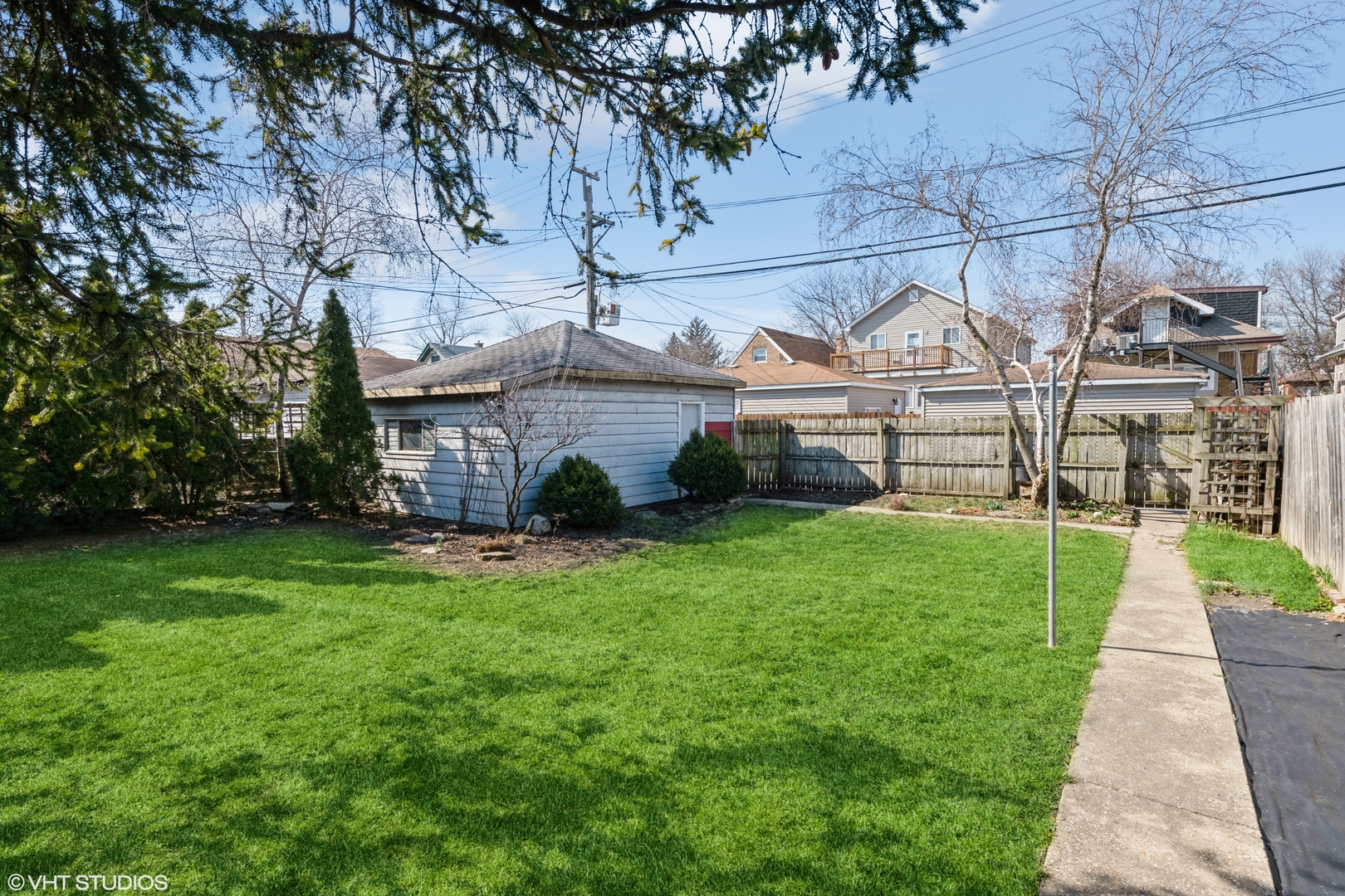 2514 N Rutherford Avenue