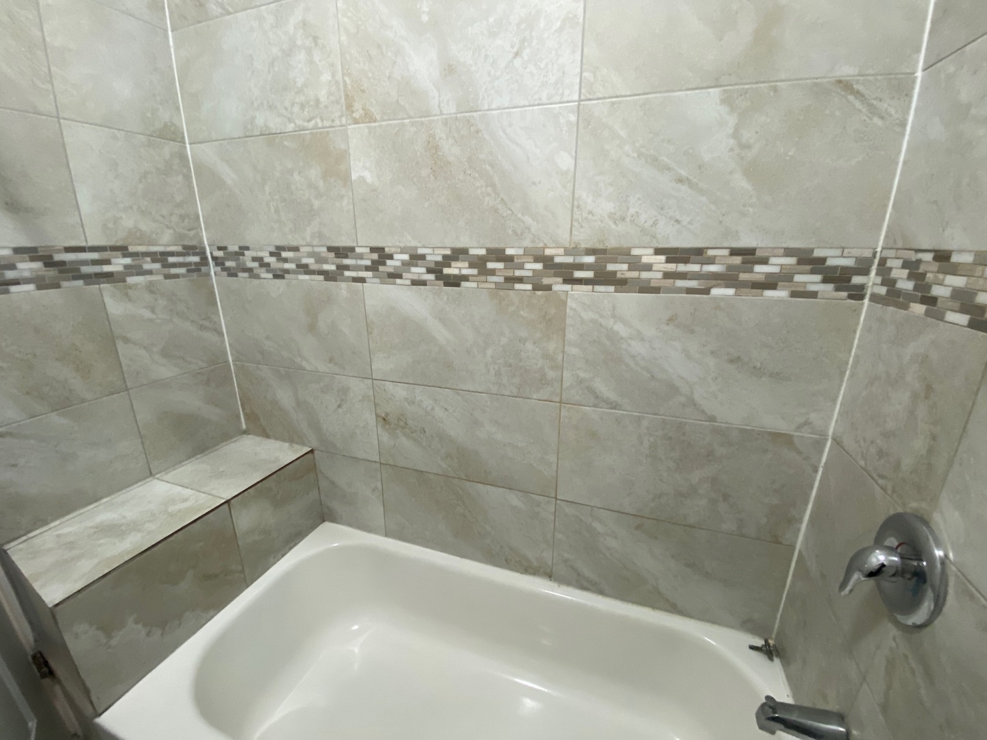 1314 W Waveland Avenue Unit: 2