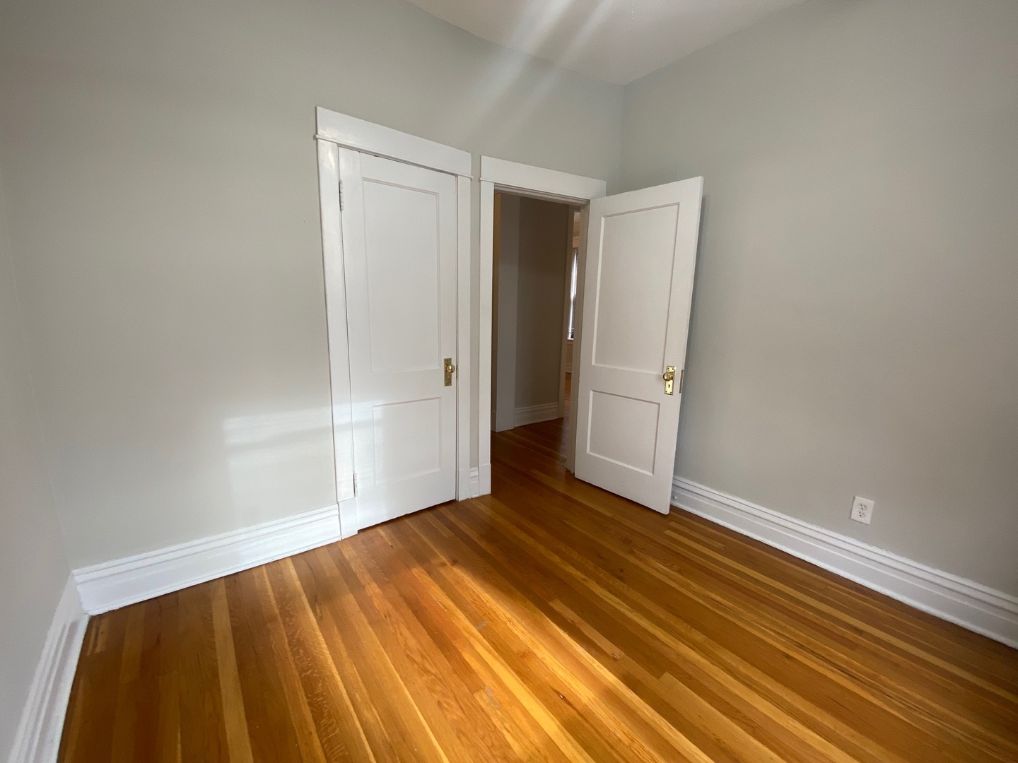 1314 W Waveland Avenue Unit: 2