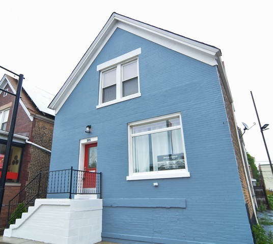 3835 N Western Avenue