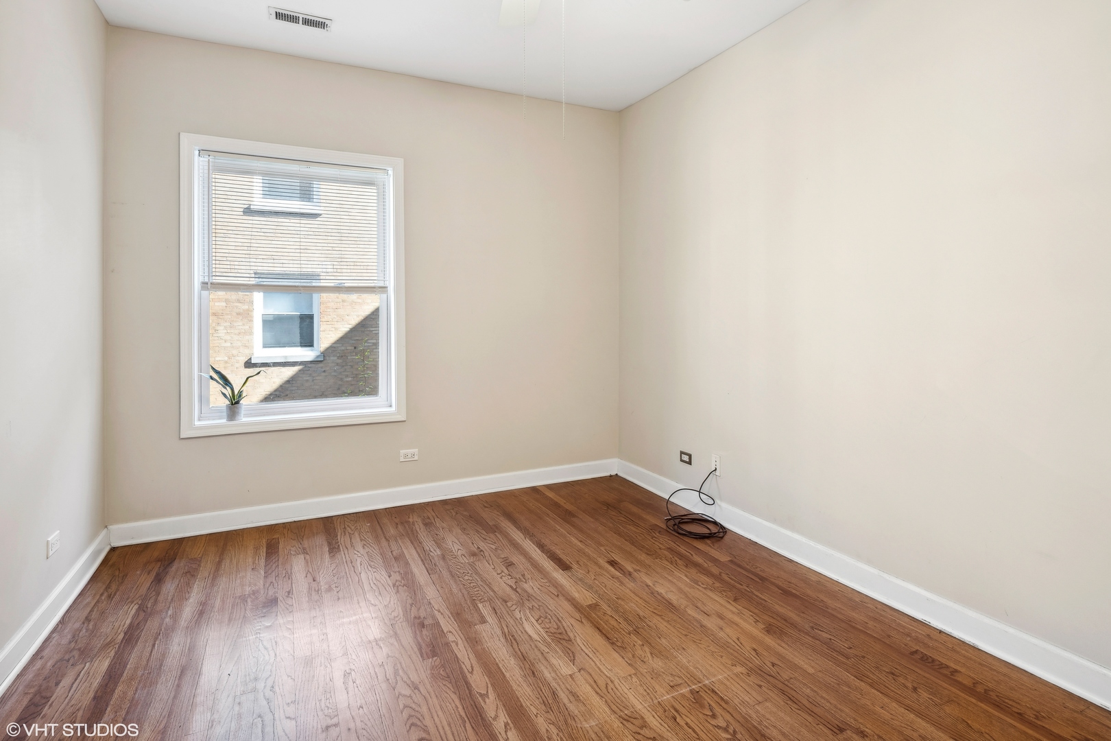 4847 N WOLCOTT Avenue Unit: 2W