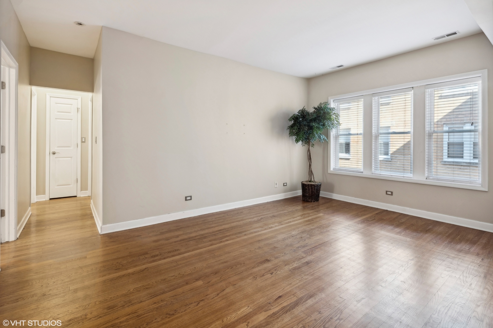 4847 N WOLCOTT Avenue Unit: 2W