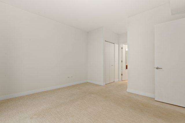 565 W Quincy Street Unit: 1508