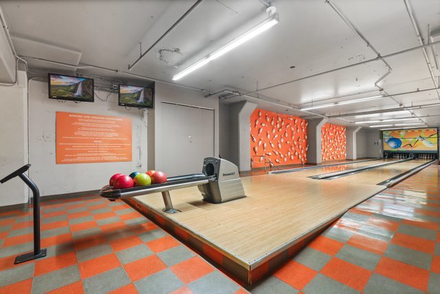 565 W Quincy Street Unit: 1508