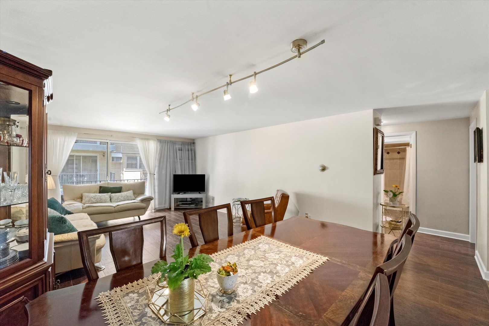 6161 W Higgins Avenue Unit: 107