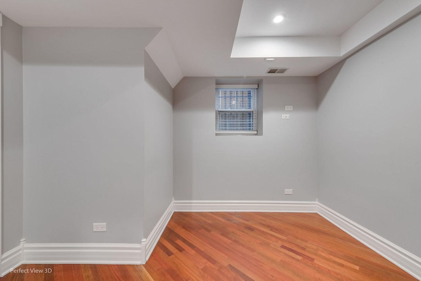 1437 N WASHTENAW Avenue Unit: 1
