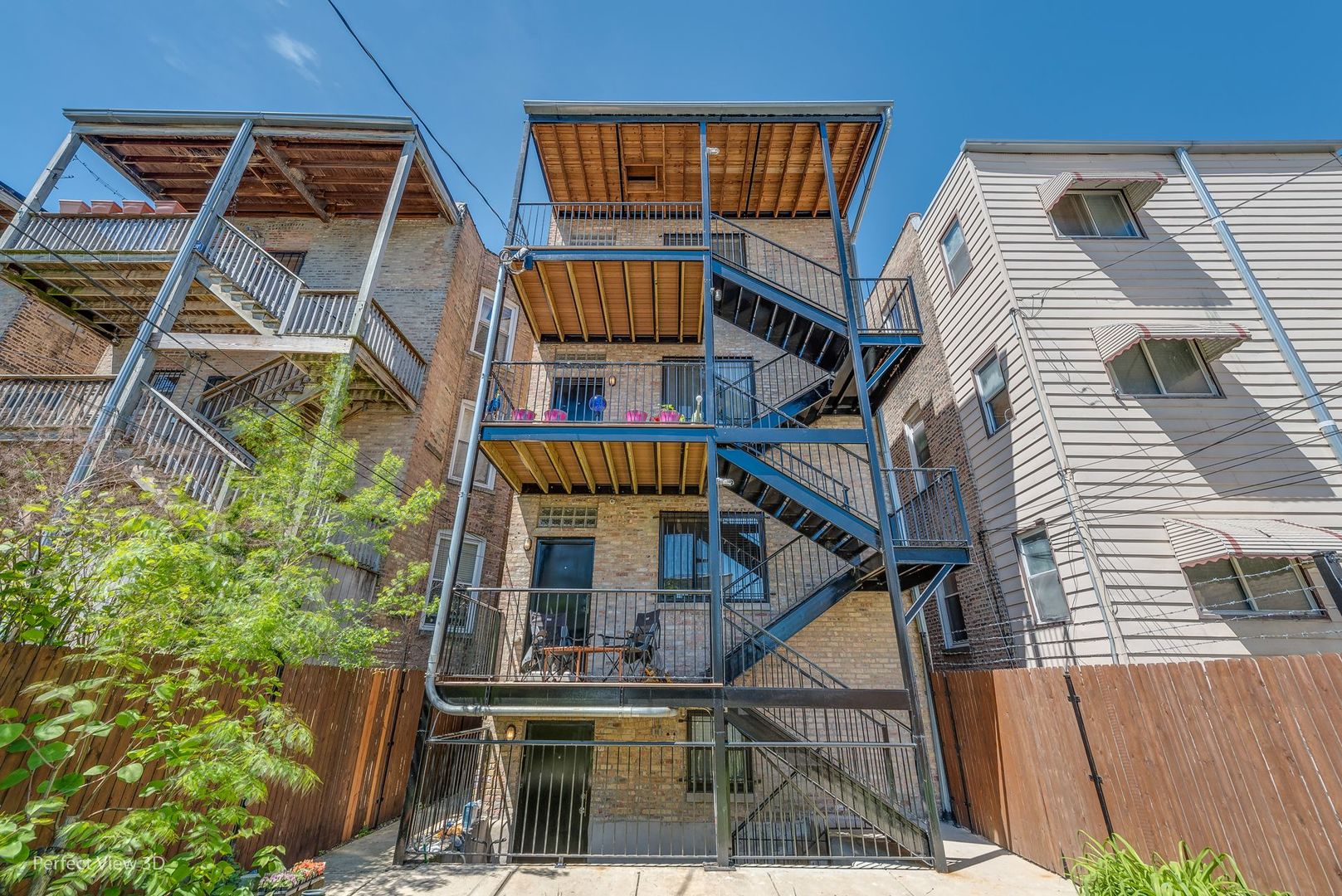 1437 N WASHTENAW Avenue Unit: 1
